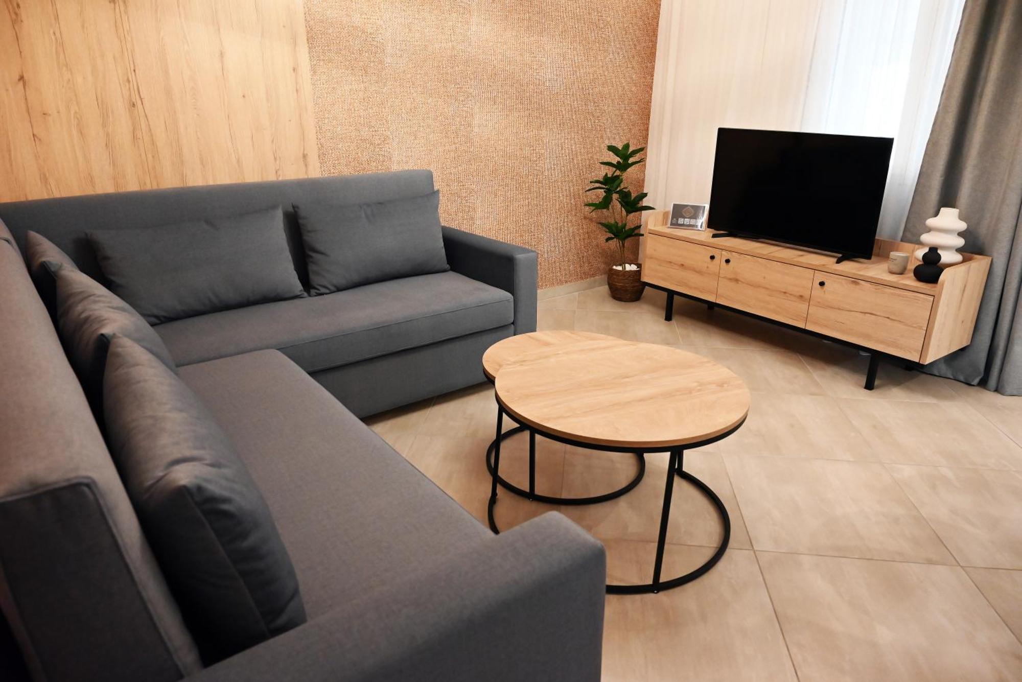 קאבאלה Mouson Luxury Suite With Free Private Parking מראה חיצוני תמונה